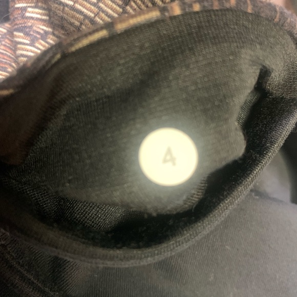 Lululemon Womens 4 Wunder Under Crop II Yoga Leggings Gold Brown Black (0156) - Picture 6 of 6